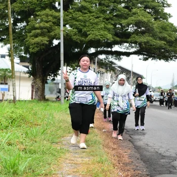 Runner Photo 8112391