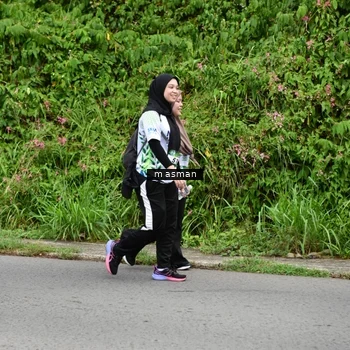 Runner Photo 8112543