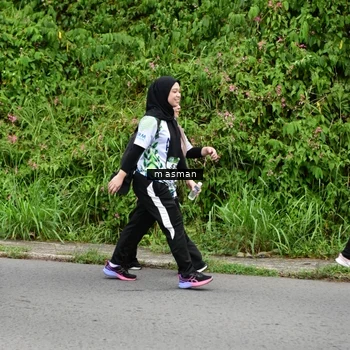 Runner Photo 8112549
