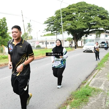 Runner Photo 8112630
