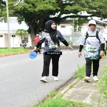 Runner Photo 8112675
