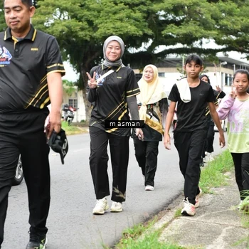 Runner Photo 8112701