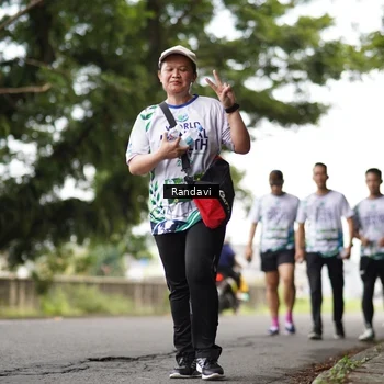 Runner Photo 8113040