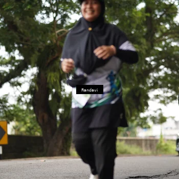 Runner Photo 8113100