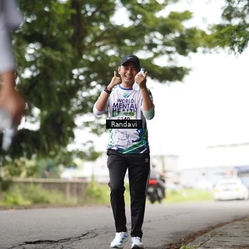 Runner Photo 8113339