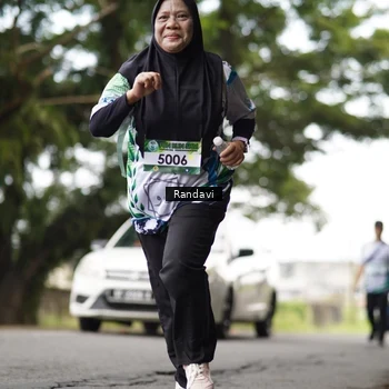 Runner Photo 8113383