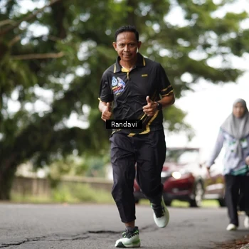 Runner Photo 8113596