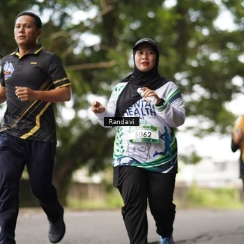 Runner Photo 8114211