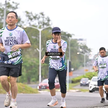 Runner Photo 8115007