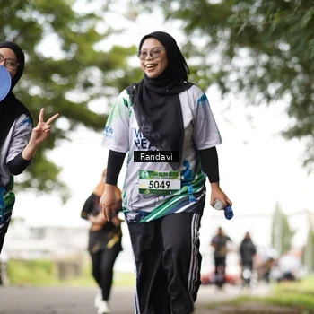 Runner Photo 8115100