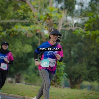 Runner Photo 8115657