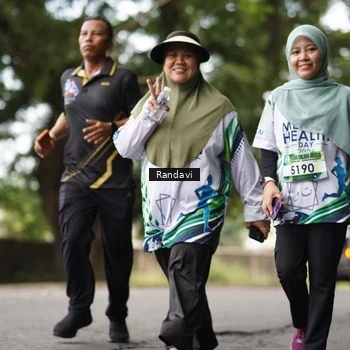 Runner Photo 8115855