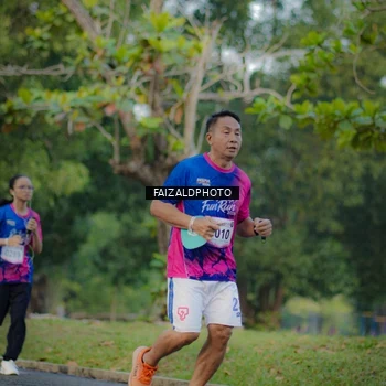 Runner Photo 8115875