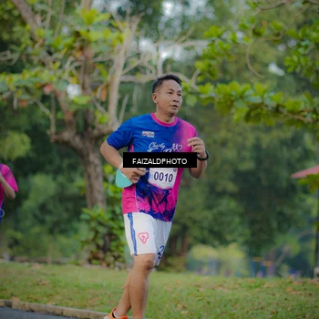 Runner Photo 8115975