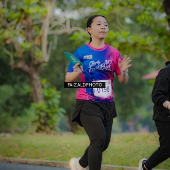 Runner Photo 8116635