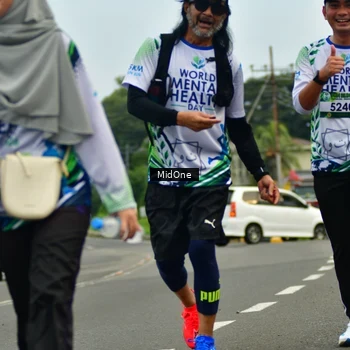Runner Photo 8116642
