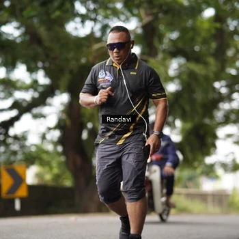 Runner Photo 8116670
