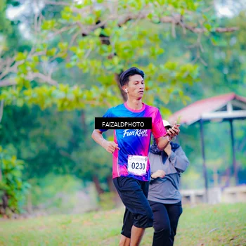 Runner Photo 8116717