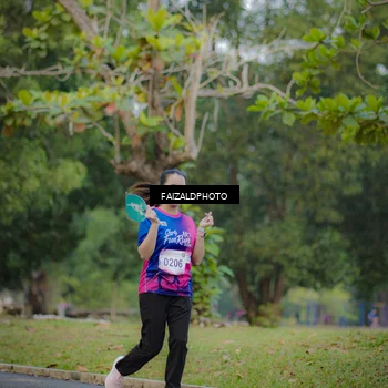 Runner Photo 8116753