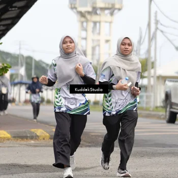 Runner Photo 8117001