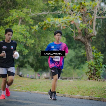 Runner Photo 8117005