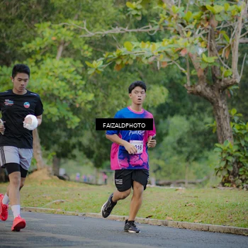 Runner Photo 8117007
