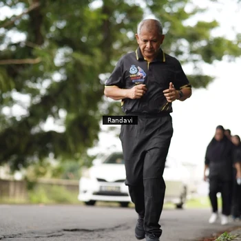 Runner Photo 8117028