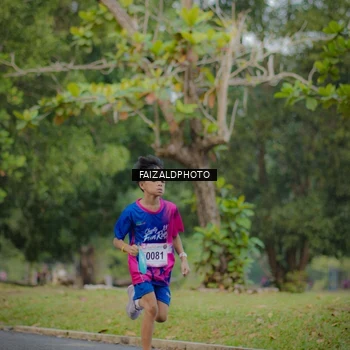 Runner Photo 8117086
