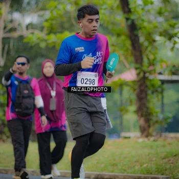 Runner Photo 8117227