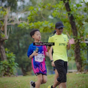 Runner Photo 8117368