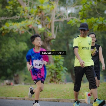Runner Photo 8117377