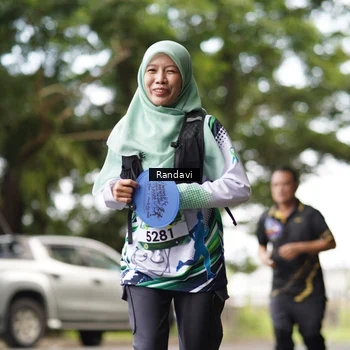 Runner Photo 8117475