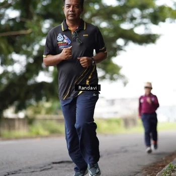 Runner Photo 8117573