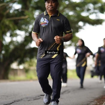 Runner Photo 8117993