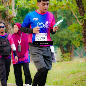 Runner Photo 8118102