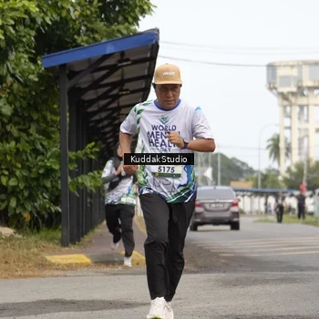 Runner Photo 8118331