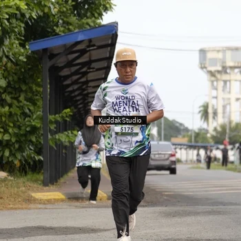 Runner Photo 8118332