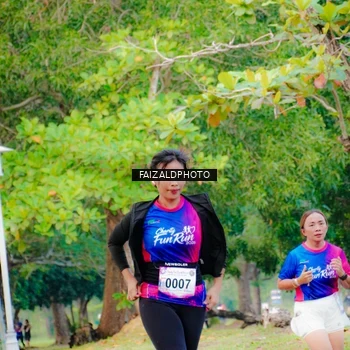 Runner Photo 8118872