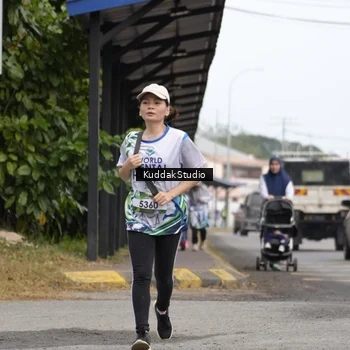 Runner Photo 8118992