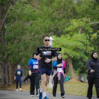 Runner Photo 8119165