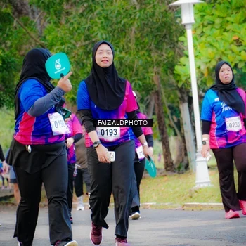Runner Photo 8119212