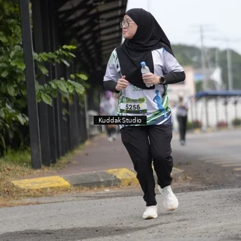 Runner Photo 8119217