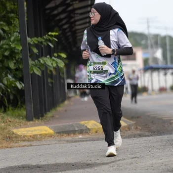 Runner Photo 8119221
