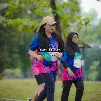 Runner Photo 8119323