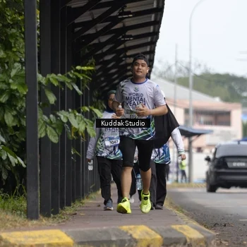 Runner Photo 8119454