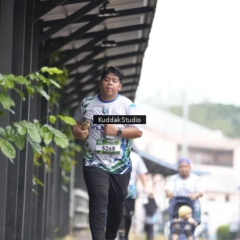 Runner Photo 8119543