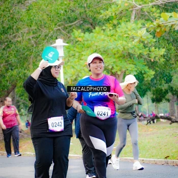 Runner Photo 8119565