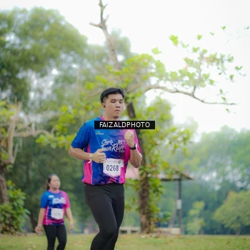 Runner Photo 8119719
