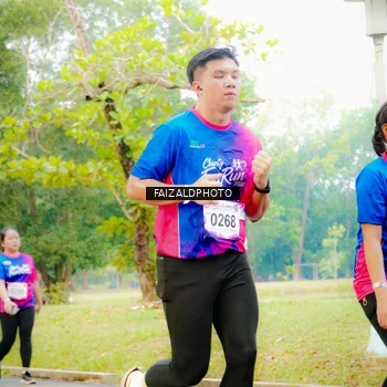 Runner Photo 8119890