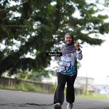 Runner Photo 8119916